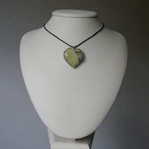 Szerpentin szív medál - ékszer - nyaklánc - medálos nyaklánc - Meska.hu