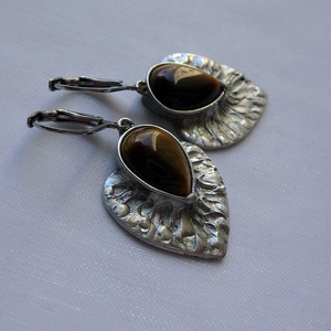 Tigrisszem fülbevaló - ékszer - fülbevaló - lógós kerek fülbevaló - Meska.hu