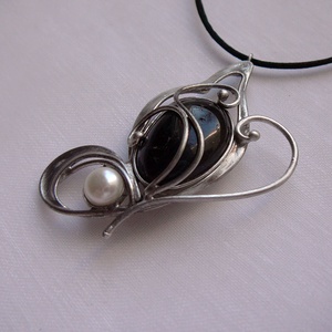 Fekete turmalin szív medál - ékszer - nyaklánc - medálos nyaklánc - Meska.hu