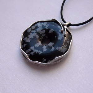 Hópehely obszidián medál, Ékszer, Nyaklánc, Medálos nyaklánc, Ékszerkészítés, Fémmegmunkálás, MESKA
