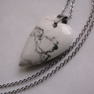 Howlit szív medálos nyaklánc, Ékszer, Ékszerszett, Ékszerkészítés, Fémmegmunkálás, MESKA