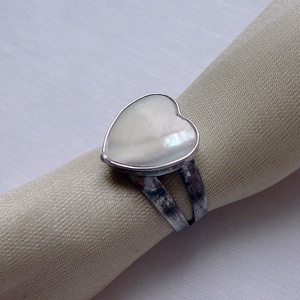 Gyöngyház szív gyűrű, Ékszer, Gyűrű, Szoliter gyűrű, Ékszerkészítés, Fémmegmunkálás, MESKA