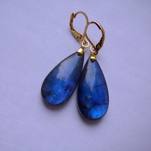 Labradorit fülbevaló - ékszer - fülbevaló - lógó csepp fülbevaló - Meska.hu