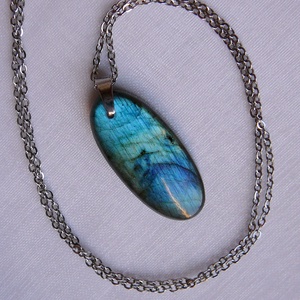 Labradorit medálos nyaklánc - ékszer - nyaklánc - medál - Meska.hu