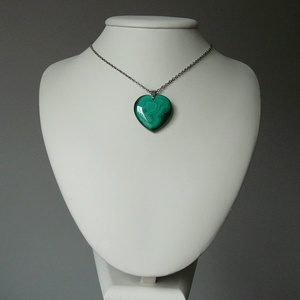 Malachit szív medálos nyaklánc - ékszer - nyaklánc - medálos nyaklánc - Meska.hu