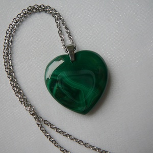 Malachit szív medálos nyaklánc - ékszer - nyaklánc - medálos nyaklánc - Meska.hu
