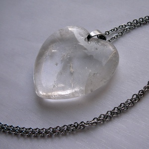 Hegyikristály szív medálos nyaklánc - ékszer - nyaklánc - medálos nyaklánc - Meska.hu