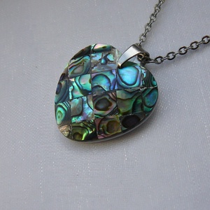 Pávakagyló szív medálos nyaklánc, Ékszer, Nyaklánc, Medálos nyaklánc, Ékszerkészítés, Fémmegmunkálás, MESKA
