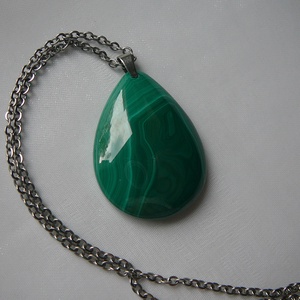 Malachit medálos nyaklánc - ékszer - nyaklánc - medálos nyaklánc - Meska.hu