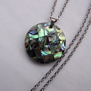 Pávakagyló medálos nyaklánc, Ékszer, Nyaklánc, Medálos nyaklánc, Ékszerkészítés, Fémmegmunkálás, MESKA