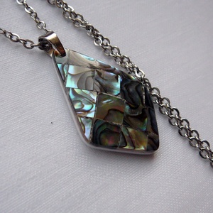 Pávakagyló medálos nyaklánc - ékszer - nyaklánc - medálos nyaklánc - Meska.hu