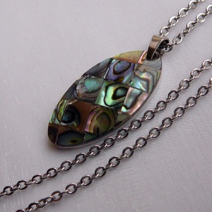 Pávakagyló medálos nyaklánc - ékszer - nyaklánc - medálos nyaklánc - Meska.hu