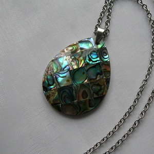 Pávakagyló medálos nyaklánc - ékszer - nyaklánc - medálos nyaklánc - Meska.hu