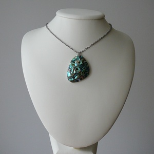 Pávakagyló medálos nyaklánc - ékszer - nyaklánc - medálos nyaklánc - Meska.hu