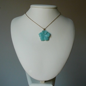 Amazonit virág medálos nyaklánc - ékszer - nyaklánc - medálos nyaklánc - Meska.hu