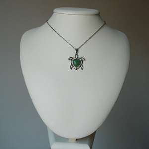 Aventurin teknős medálos nyaklánc - ékszer - nyaklánc - medálos nyaklánc - Meska.hu