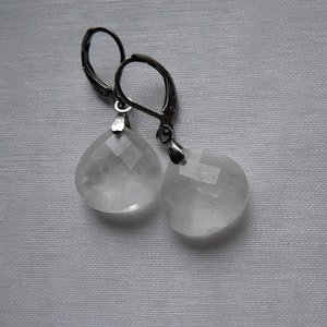 Hegyikristály csepp fülbevaló - ékszer - fülbevaló - lógó fülbevaló - Meska.hu