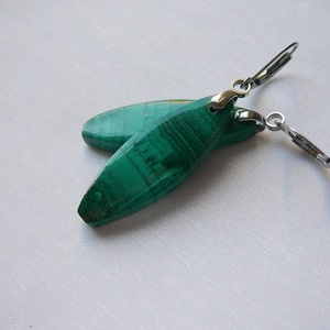 Malachit fülbevaló - ékszer - fülbevaló - lógó fülbevaló - Meska.hu