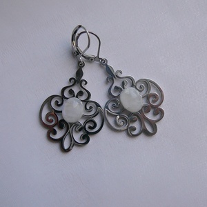 Filigrán holdkő fülbevaló - ékszer - fülbevaló - lógó fülbevaló - Meska.hu