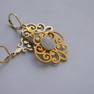 Filigrán holdkő fülbevaló, Ékszer, Fülbevaló, Lógó fülbevaló, Ékszerkészítés, MESKA