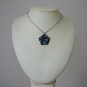 Hópehely obszidián virág medálos nyaklánc - ékszer - nyaklánc - medálos nyaklánc - Meska.hu