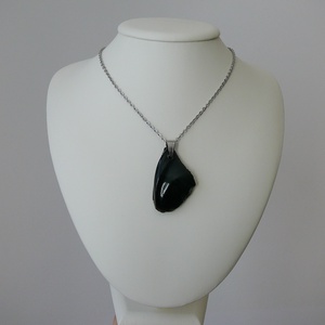 Fekete obszidián medálos nyaklánc - ékszer - nyaklánc - medálos nyaklánc - Meska.hu