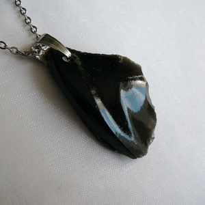 Fekete obszidián medálos nyaklánc - ékszer - nyaklánc - medálos nyaklánc - Meska.hu