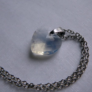 Opalit szív medálos nyaklánc - ékszer - nyaklánc - medálos nyaklánc - Meska.hu