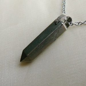 Pirit ceruza medálos nyaklánc, Ékszer, Nyaklánc, Medálos nyaklánc, Ékszerkészítés, MESKA