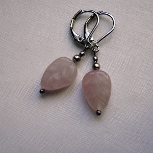 Rózsakvarc levél fülbevaló - ékszer - nyaklánc - medálos nyaklánc - Meska.hu