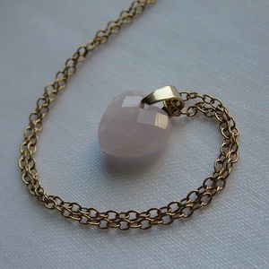 Rózsakvarc szív medálos nyaklánc - ékszer - nyaklánc - medálos nyaklánc - Meska.hu