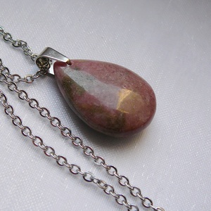 Rodonit medálos nyaklánc - ékszer - nyaklánc - medálos nyaklánc - Meska.hu