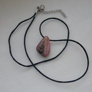 Rodonit medálos nyaklánc - ékszer - nyaklánc - medálos nyaklánc - Meska.hu