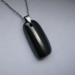 Sungit medálos nyaklánc  - ékszer - nyaklánc - medálos nyaklánc - Meska.hu