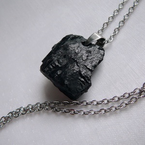 Fekete turmalin medálos nyaklánc - Meska.hu