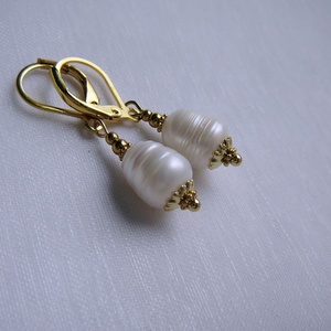 Folyami gyöngy fülbevaló - ékszer - fülbevaló - lógó fülbevaló - Meska.hu