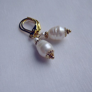 Folyami gyöngy fülbevaló - ékszer - fülbevaló - lógó fülbevaló - Meska.hu