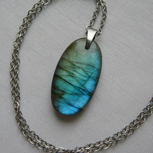 Labradorit medálos nyaklánc - ékszer - nyaklánc - medál - Meska.hu