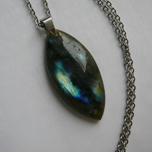 Labradorit medálos nyaklánc - Meska.hu