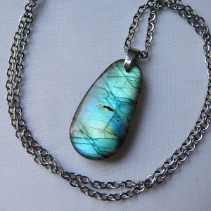 Labradorit medálos nyaklánc - ékszer - nyaklánc - medál - Meska.hu