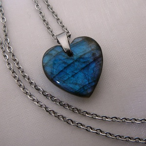 Labradorit szív medálos nyaklánc - Meska.hu