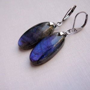 Labradorit fülbevaló - ékszer - fülbevaló - lógó csepp fülbevaló - Meska.hu