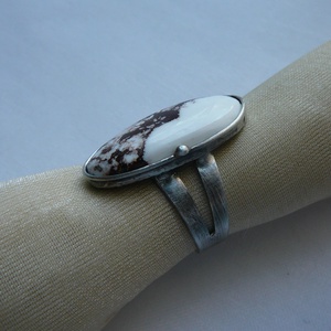 Magnezit gyűrű - ékszer - gyűrű - szoliter gyűrű - Meska.hu