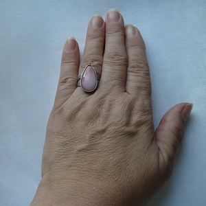 Rózsaszín opál gyűrű - ékszer - gyűrű - statement gyűrű - Meska.hu