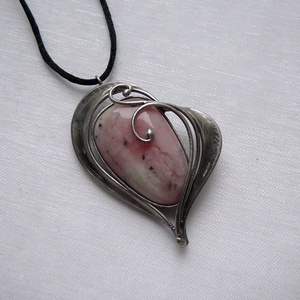 Rózsaszín opál szív medál - ékszer - nyaklánc - medálos nyaklánc - Meska.hu