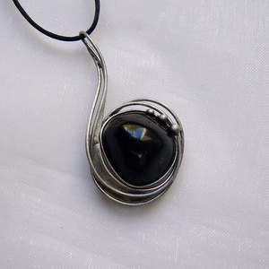 Fekete turmalin medál - ékszer - nyaklánc - medálos nyaklánc - Meska.hu