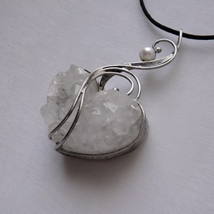 Hegyikristály geóda szív medál - ékszer - nyaklánc - medálos nyaklánc - Meska.hu
