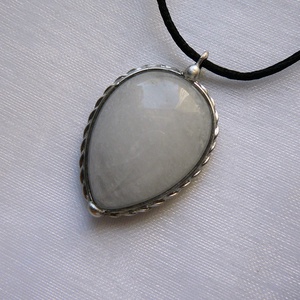 Hegyikristály csepp medál - ékszer - nyaklánc - medálos nyaklánc - Meska.hu