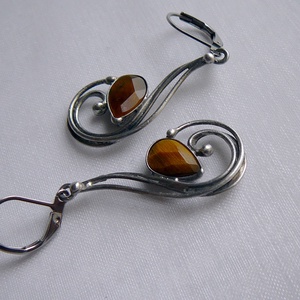 Tigrisszem fülbevaló - Meska.hu