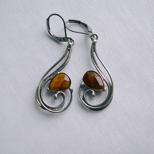 Tigrisszem fülbevaló - ékszer - fülbevaló - lógós kerek fülbevaló - Meska.hu